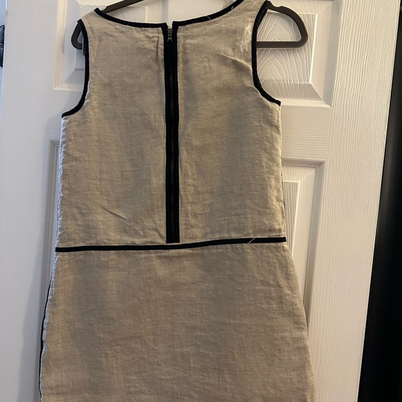 LOFT Sleeveless Linen Shift Dress with Black Trim - Picture 2 of 4